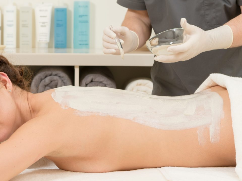 Peeling corporal con mascarilla